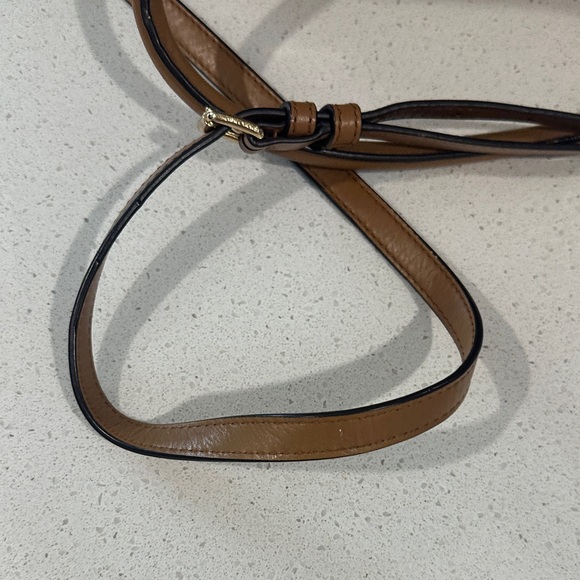 Michael Kors Tan and Cream Shoulder Bag - Picture 6 of 9